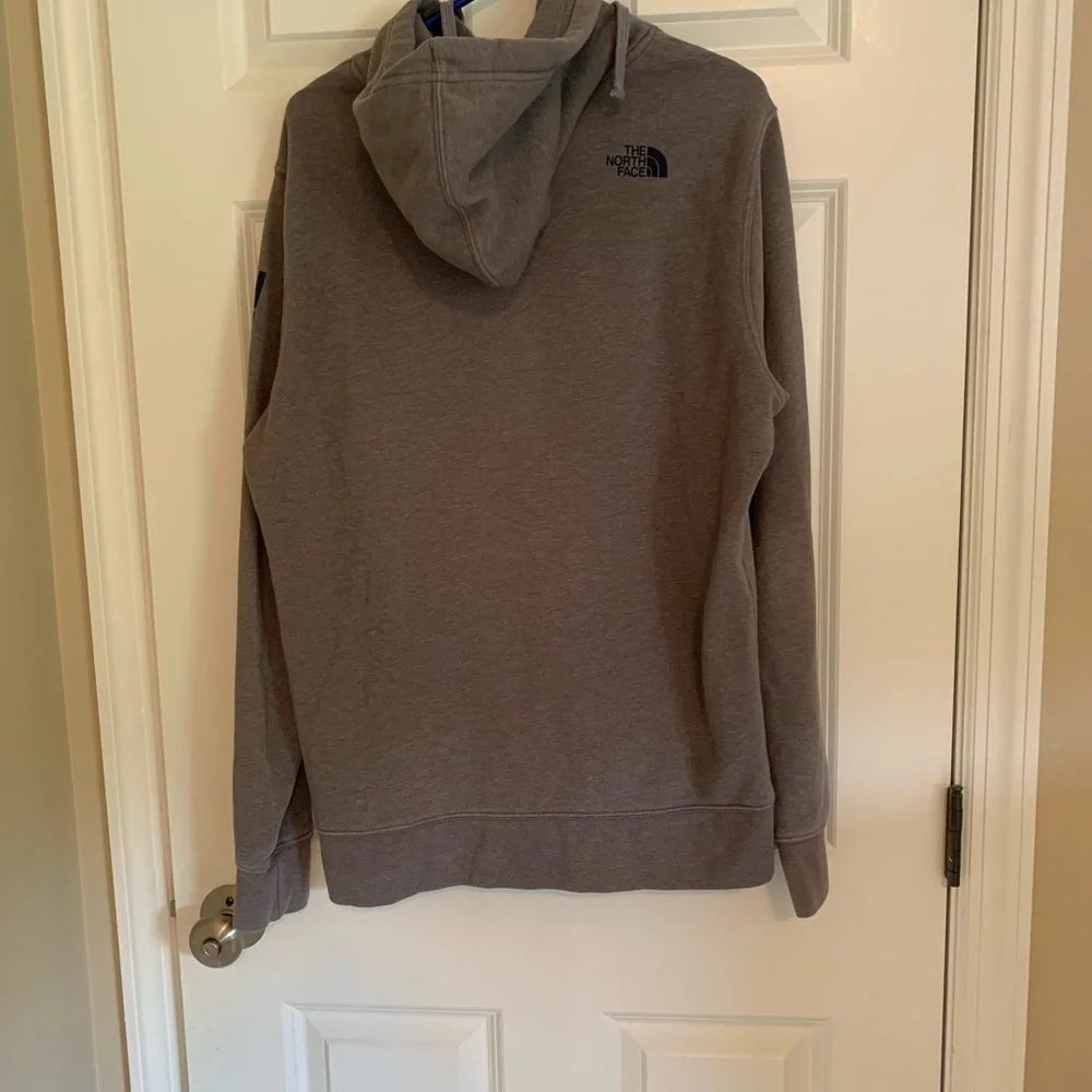 The North Face Men’s Charcoal Gray Hooded Pullover Sweatshirt